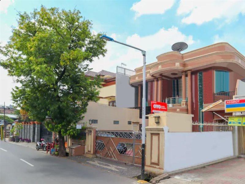 Oyo 2547 Assirot Residence Yakarta Exterior foto
