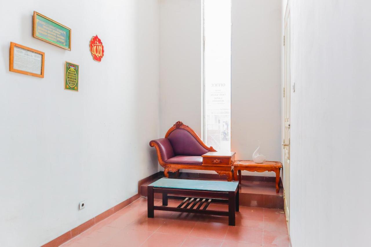 Oyo 2547 Assirot Residence Yakarta Exterior foto