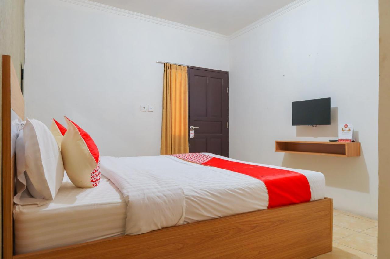 Oyo 2547 Assirot Residence Yakarta Exterior foto