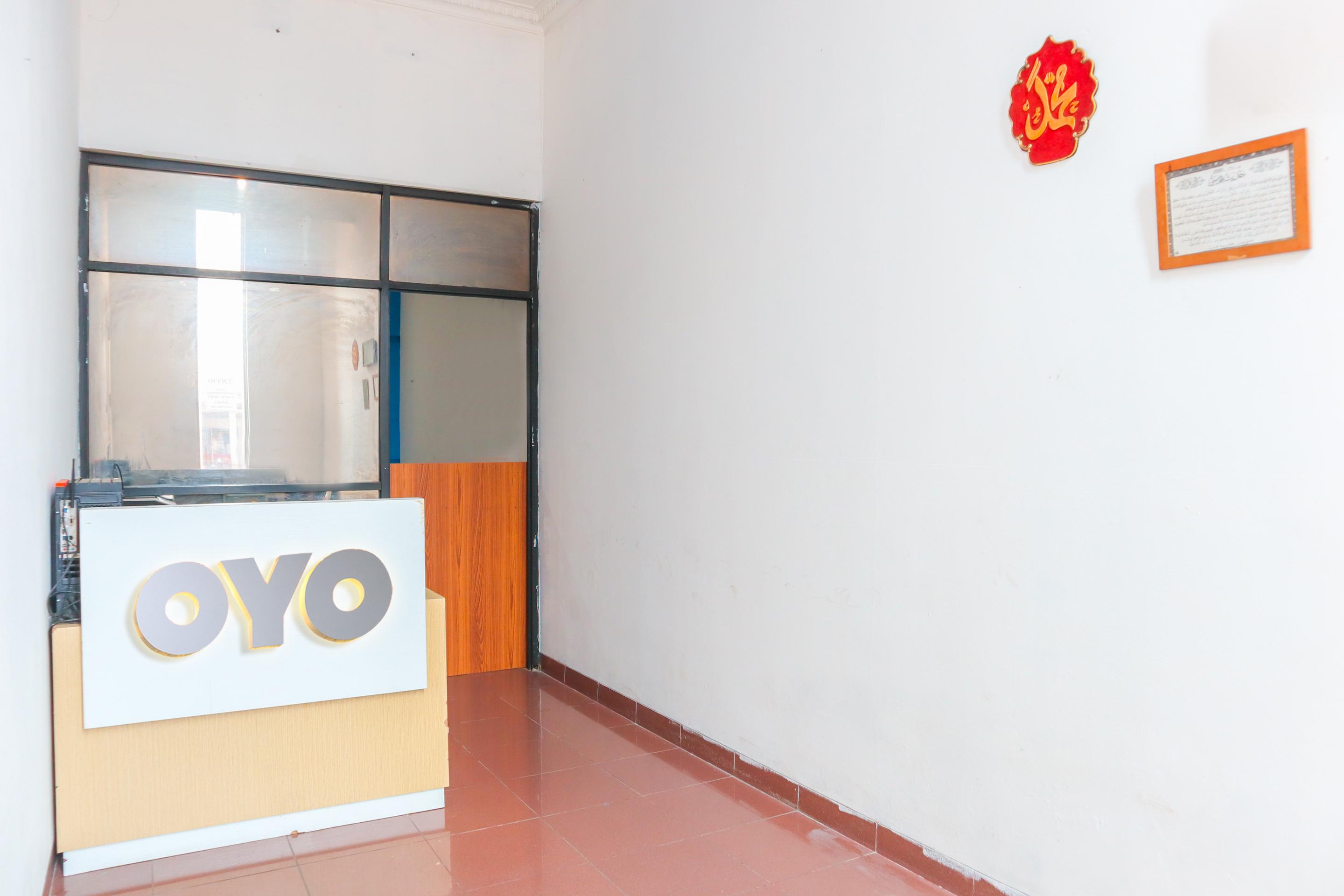 Oyo 2547 Assirot Residence Yakarta Exterior foto