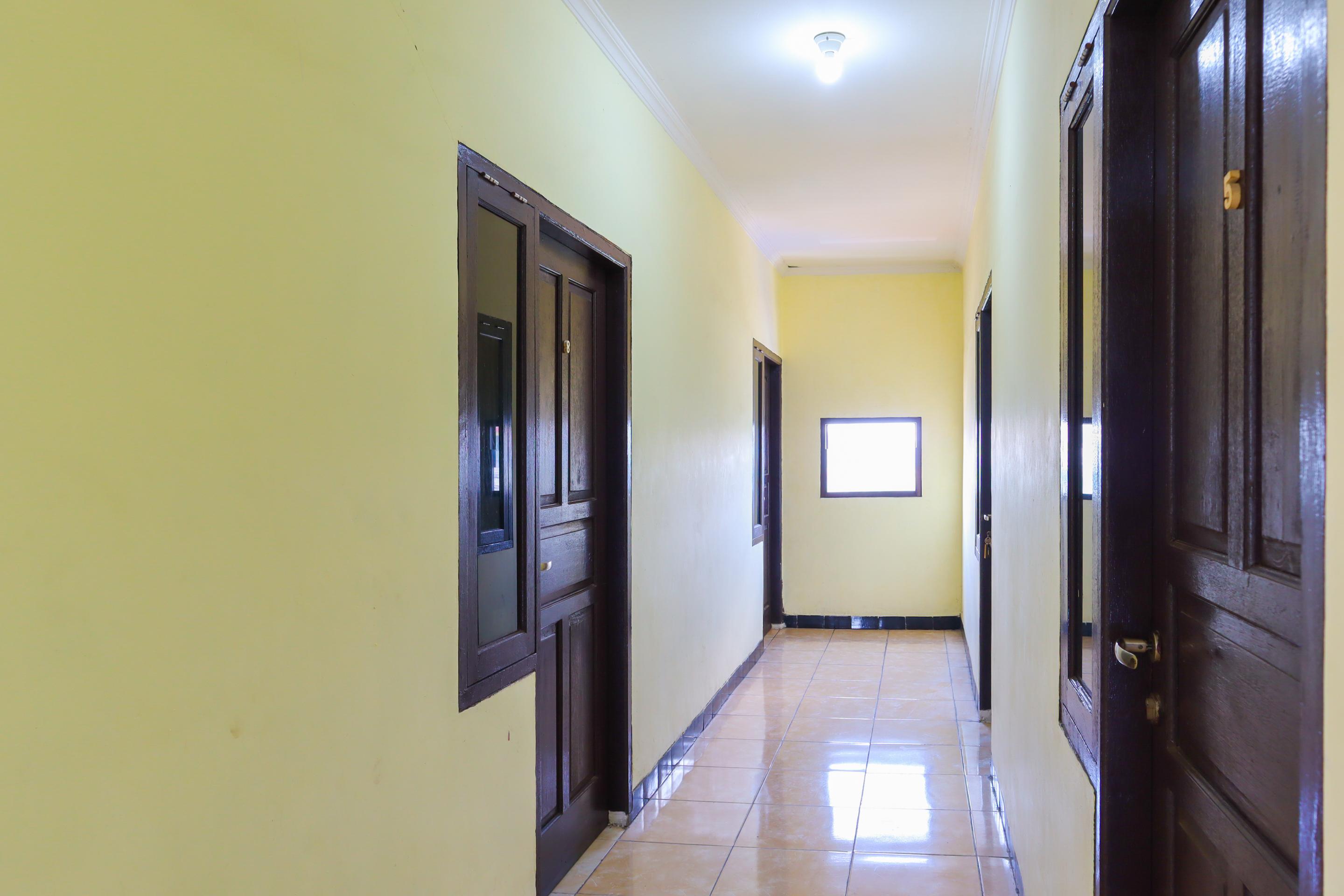 Oyo 2547 Assirot Residence Yakarta Exterior foto