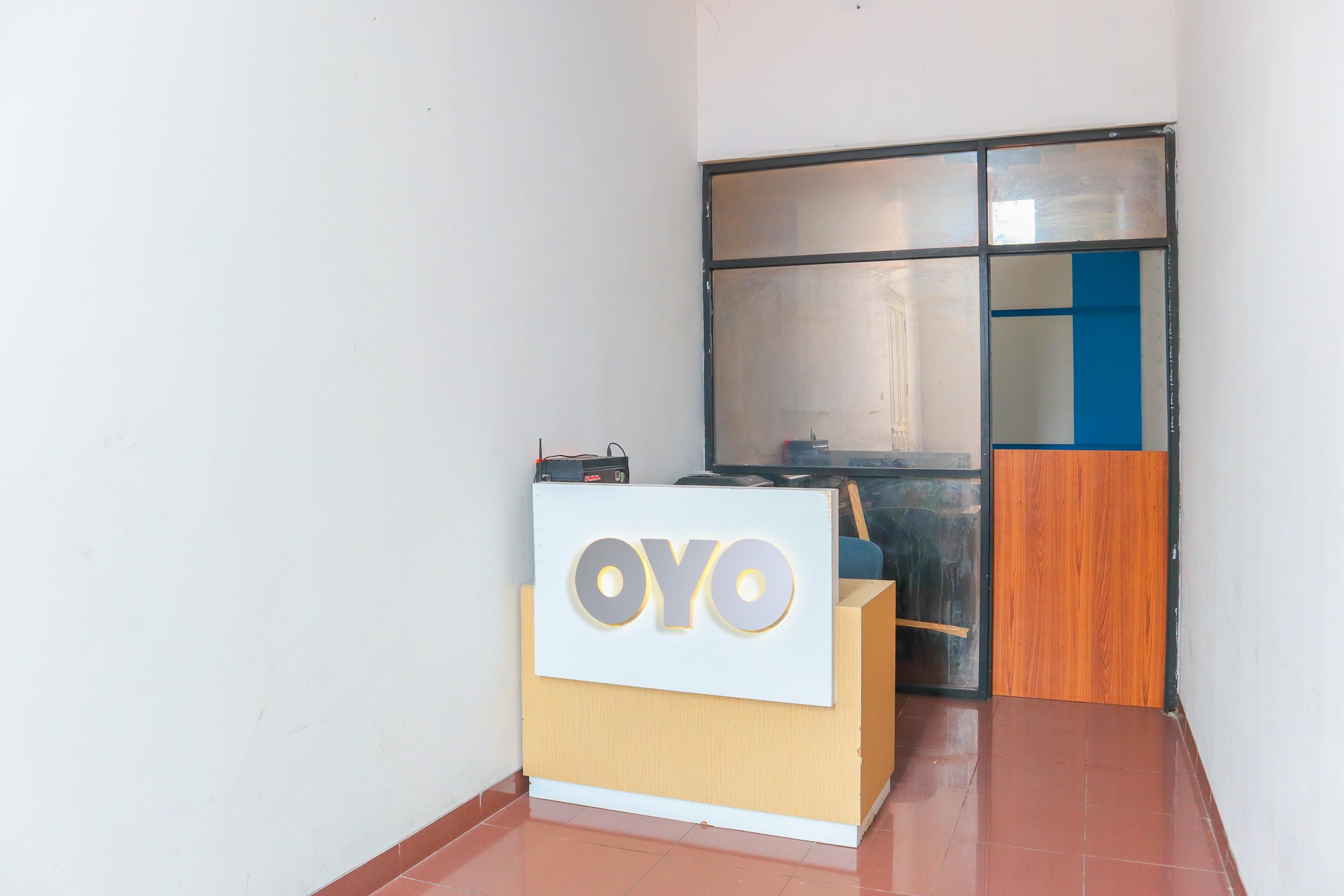Oyo 2547 Assirot Residence Yakarta Exterior foto